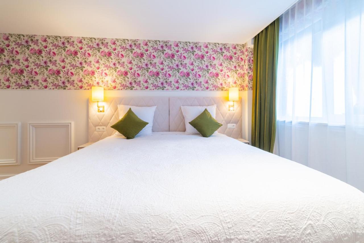 Grand Hotel Normandy By Cw Hotel Collection Brugge Bagian luar foto